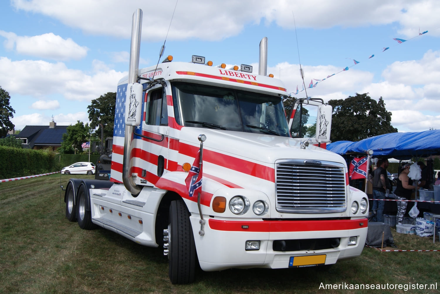 Vrachtwagens Freightliner Century class uit 2005